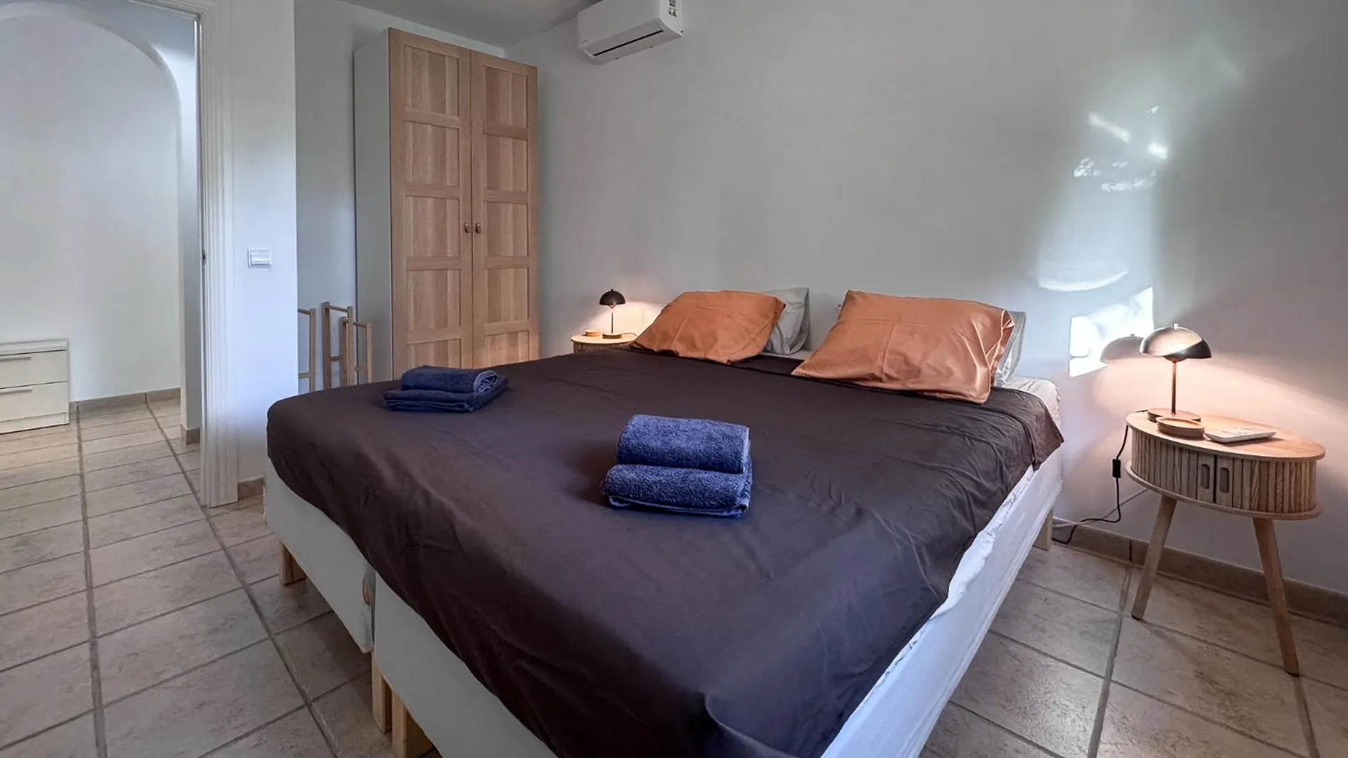 R2310 - La Cabuzana Vera Almeria Spain